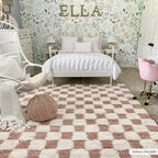 🦩 Pink Checkered Shag Rug
